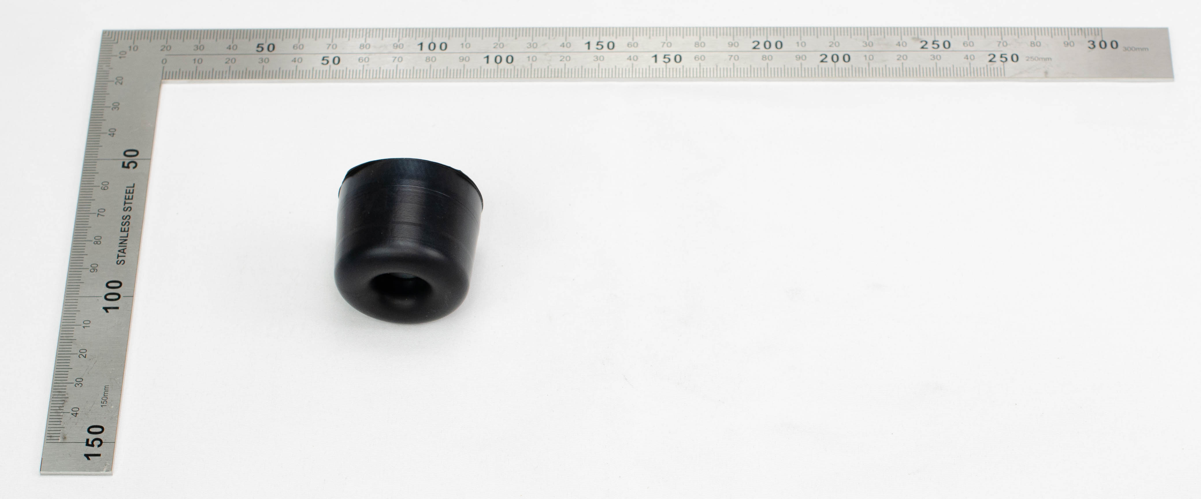 Produktbild Geraetefuss 40x32mm schwarz-2