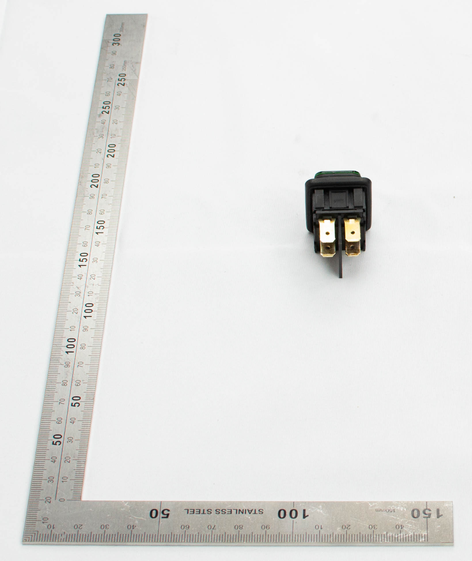 Produktbild Wippschalter 2pol., schwarz gruen, beleuchtet IP65-1